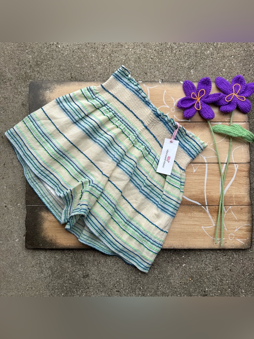 NWT Vineyard Vines High Waisted Smocked Shorts Size Small